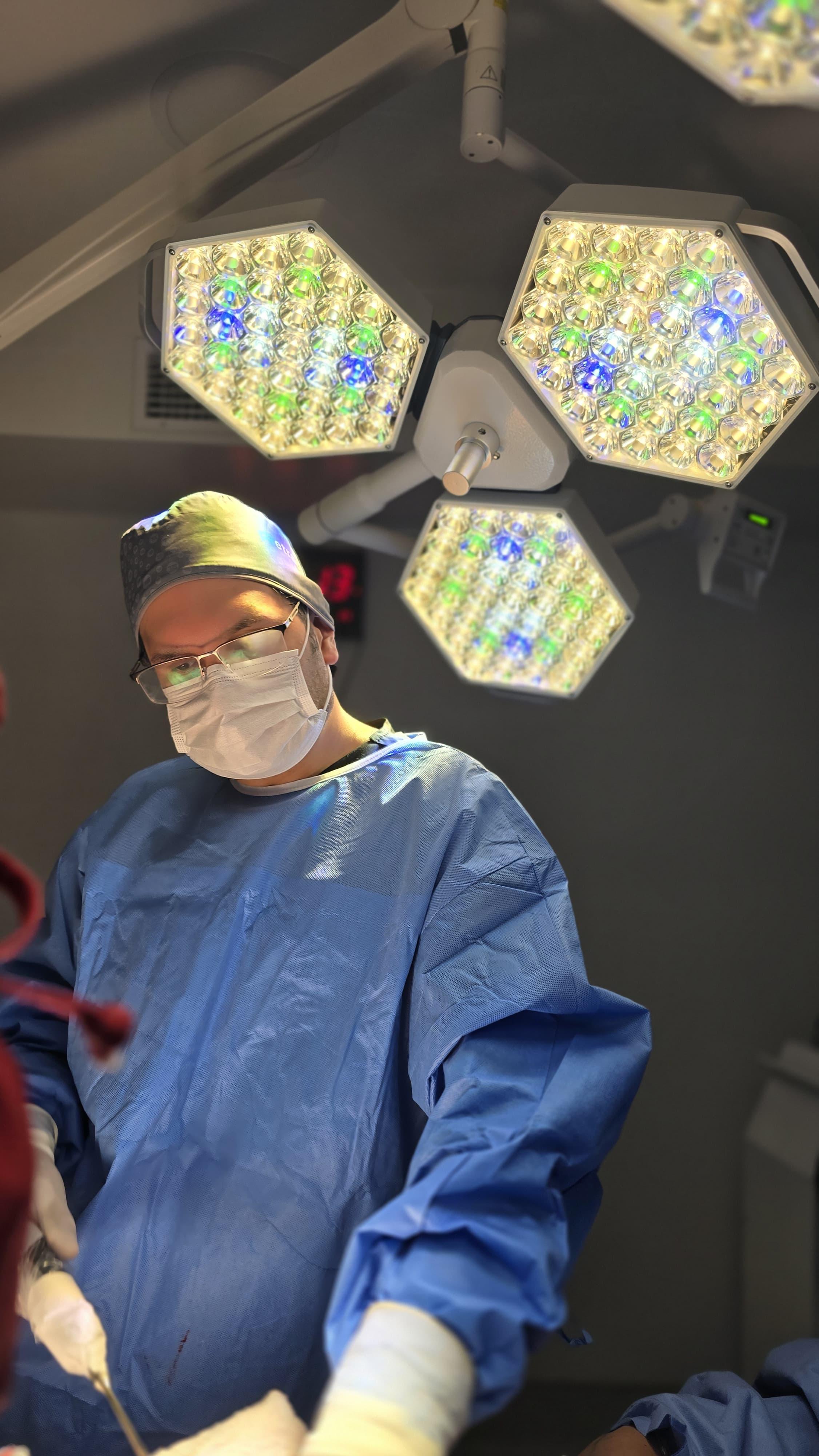 Dr. Daniel Piñango - Trayectoria Profesional